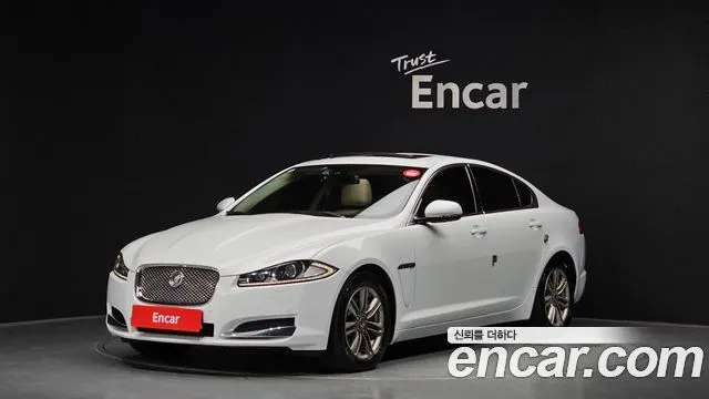 JAGUAR NEW XF 2013