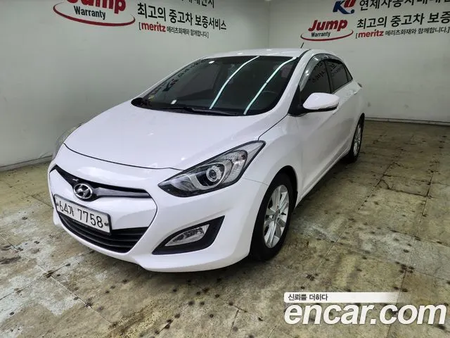 HYUNDAI I30 2015 — 115 481 км, белый, Корея — под ключ — фото 1
