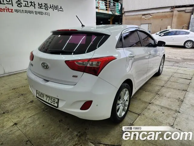HYUNDAI I30 2015 — 115 481 км, белый, Корея — под ключ — фото 4