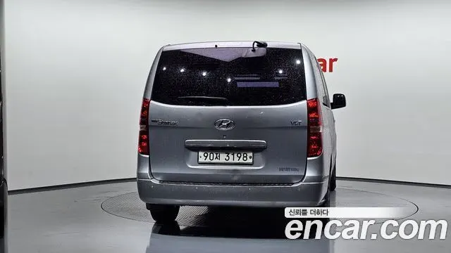HYUNDAI GRAND STAREX 2016 — 113 871 км, серебристый, Корея — под ключ — фото 4