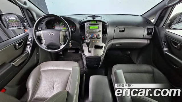 HYUNDAI GRAND STAREX 2016 — 113 871 км, серебристый, Корея — под ключ — фото 7