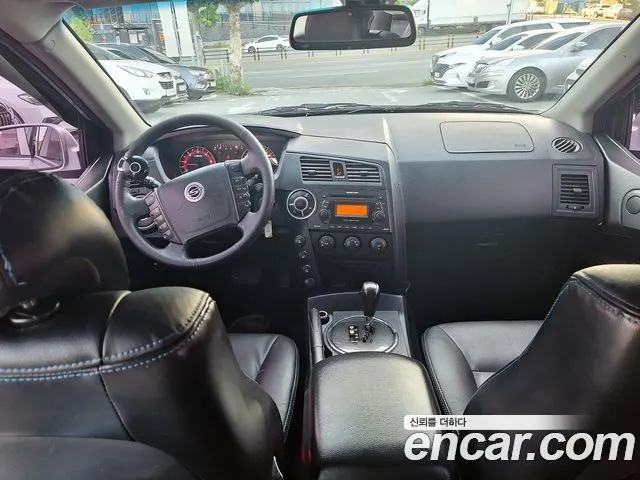 KGM KORANDO SPORTS 2013 — 164 000 км, серебристо-серый, Корея — под ключ — фото 7