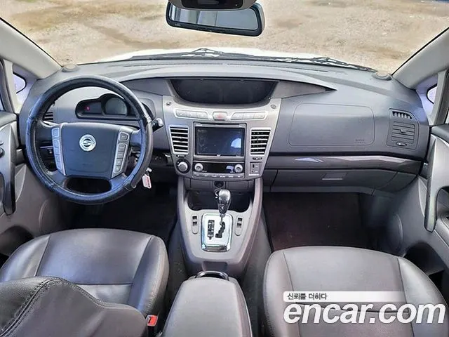 KGM KORANDO TURISMO 2014 — 192 000 км, белый, Корея — под ключ — фото 7