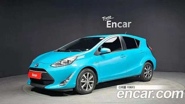 TOYOTA PRIUS C 2019