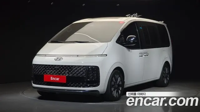 HYUNDAI STARIA — из Кореи под ключ