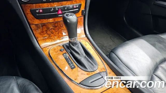 MERCEDES-BENZ E-CLASS W211 2008 — 138 927 км, серебристый, Корея — под ключ — фото 9