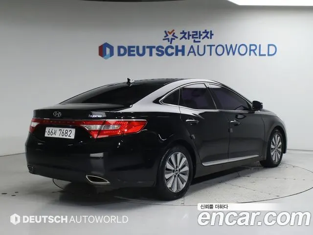 HYUNDAI GRANDEUR HYBRID 2015 — 128 680 км, чёрный, Корея — под ключ — фото 2