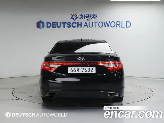 HYUNDAI GRANDEUR HYBRID 2015 — 128 680 км, чёрный, Корея — под ключ — фото 4