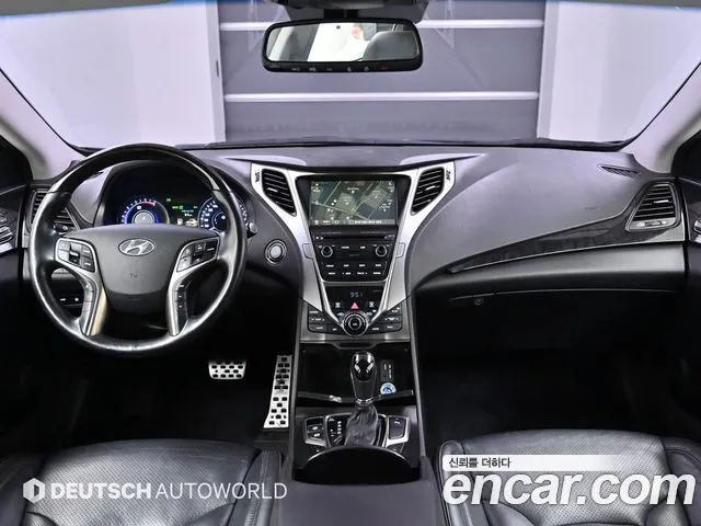 HYUNDAI GRANDEUR HYBRID 2015 — 128 680 км, чёрный, Корея — под ключ — фото 7
