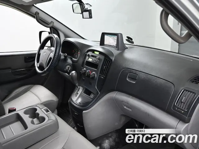 HYUNDAI GRAND STAREX 2009 — 234 544 км, серебристый, Корея — под ключ — фото 7