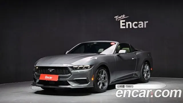 FORD MUSTANG 2024