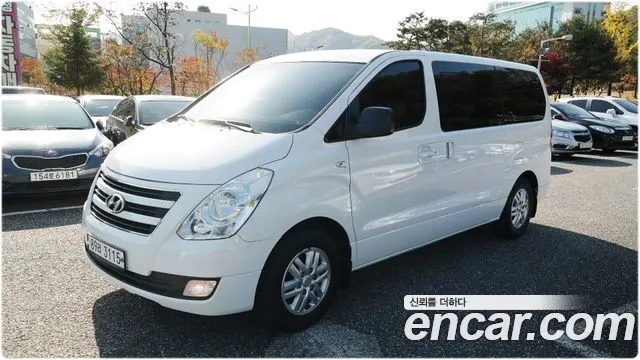 HYUNDAI GRAND STAREX 2017 — 125 778 км, белый, Корея — под ключ — фото 11