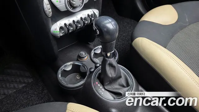 MINI COOPER CONVERTIBLE 2010 — 100 330 км, светло-золотистый, Корея — под ключ — фото 9