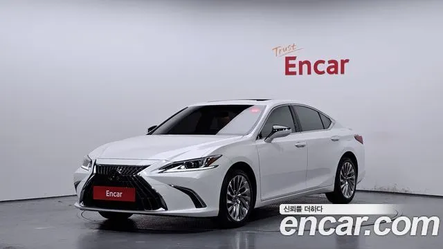 LEXUS ES300H — из Кореи под ключ