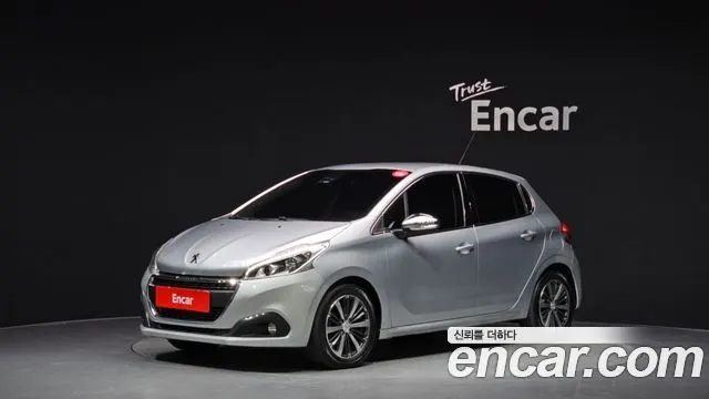 PEUGEOT 208 2019