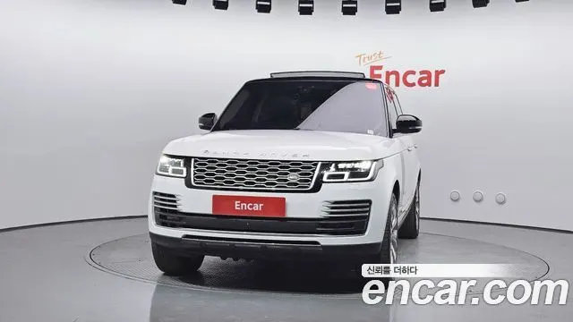 LAND ROVER RANGE ROVER (4 ПОК.) 2018 — 204 329 км, белый, Корея — под ключ — фото 3