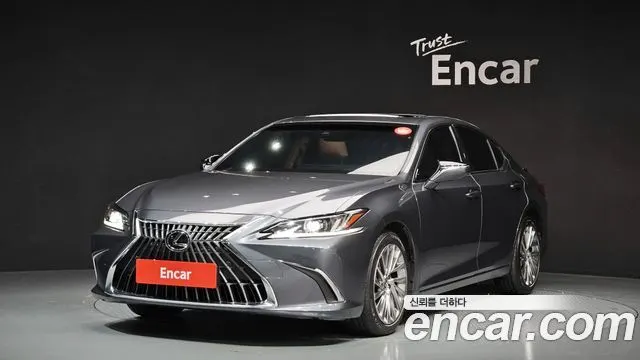 LEXUS ES300H — из Кореи под ключ