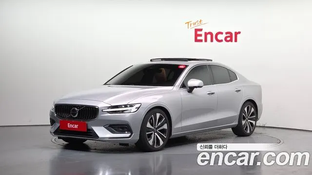 VOLVO S60 2023