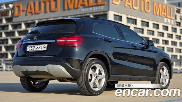 MERCEDES-BENZ GLA-CLASS X156 2019 — 76 000 км, чёрный, Корея — под ключ — фото 4
