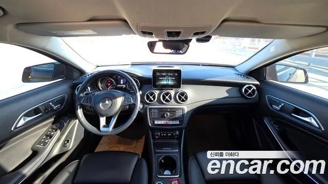 MERCEDES-BENZ GLA-CLASS X156 2019 — 76 000 км, чёрный, Корея — под ключ — фото 7