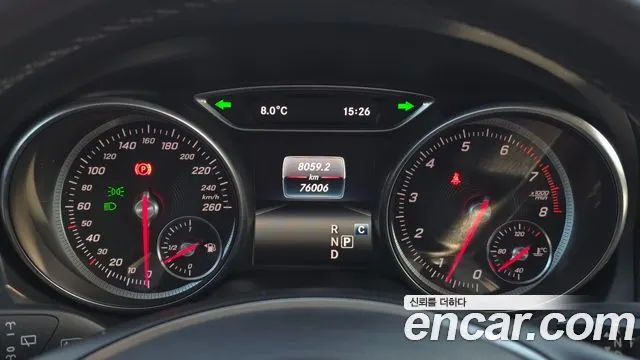MERCEDES-BENZ GLA-CLASS X156 2019 — 76 000 км, чёрный, Корея — под ключ — фото 8
