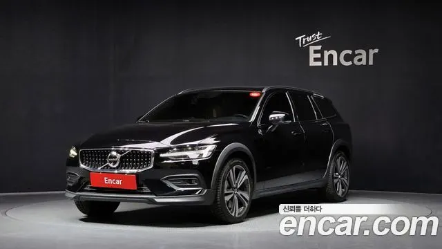 VOLVO V60 CROSS COUNTRY — из Кореи под ключ