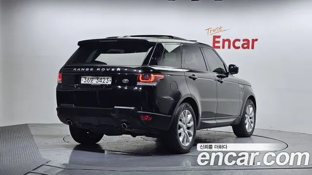 LAND ROVER RANGE ROVER SPORT (2 ПОК.) 2015 — 127 713 км, чёрный, Корея — под ключ — фото 2