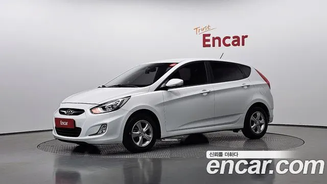HYUNDAI ACCENT 2014