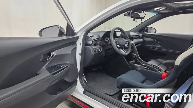 HYUNDAI VELOSTER 2022 — 77 182 км, Корея — под ключ — фото 10