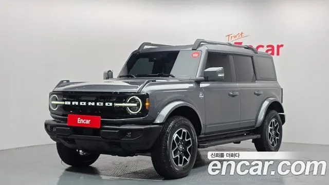FORD BRONCO 2023