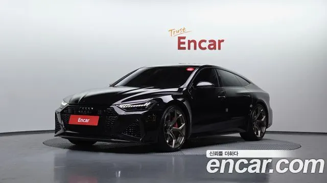 AUDI RS7 2025