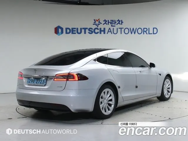 TESLA MODEL S 2017 — 82 610 км, серебристо-серый, Корея — под ключ — фото 2
