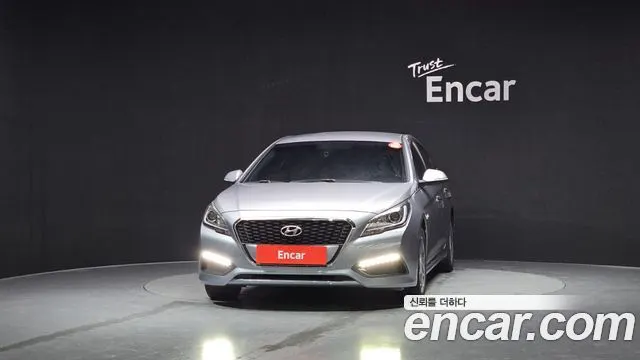 HYUNDAI SONATA HYBRID 2017 — 124 375 км, серебристо-серый, Корея — под ключ — фото 3