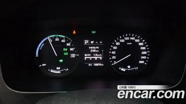 HYUNDAI SONATA HYBRID 2017 — 124 375 км, серебристо-серый, Корея — под ключ — фото 8