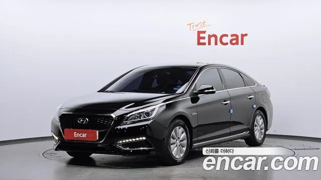 HYUNDAI SONATA HYBRID 2016 — 125 891 км, чёрный, Корея — под ключ — фото 1