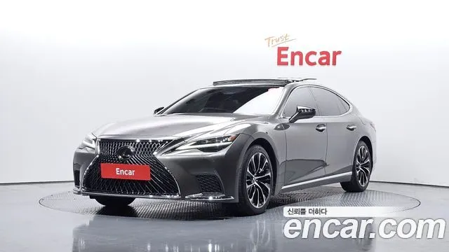 LEXUS LS500 — из Кореи под ключ