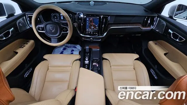 VOLVO V60 CROSS COUNTRY 2021 — 24 335 км, светло-золотистый, Корея — под ключ — фото 7