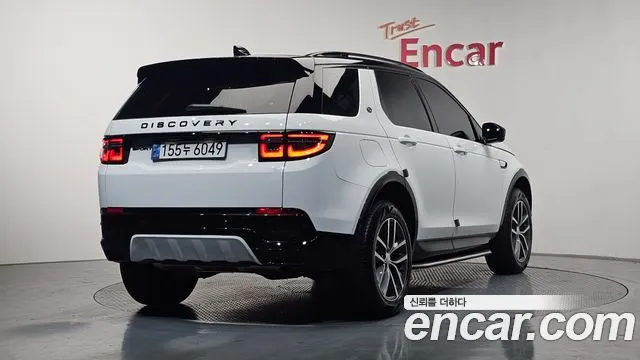 LAND ROVER DISCOVERY SPORT 2025 — 10 685 км, белый, Корея — под ключ — фото 1