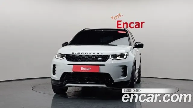LAND ROVER DISCOVERY SPORT (2 ПОК.) 2025 — 14 970 км, белый, Корея — под ключ — фото 3
