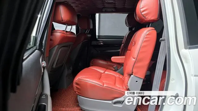 KGM KORANDO TURISMO 2016 — 114 374 км, белый, Корея — под ключ — фото 12