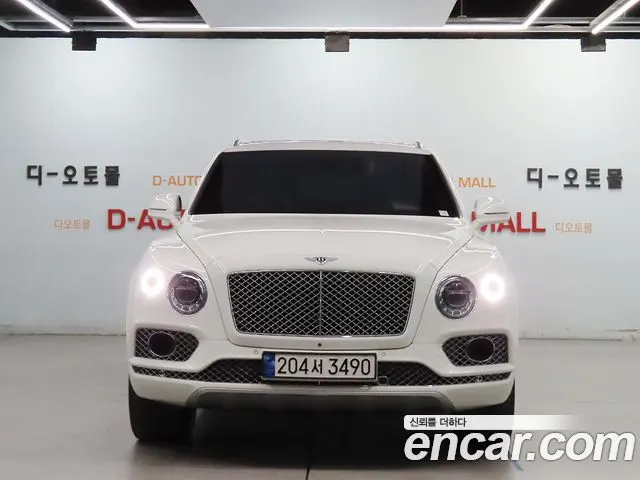 BENTLEY BENTAYGA 2018 — 86 400 км, белый, Корея — под ключ — фото 2