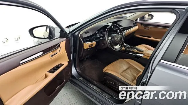 LEXUS ES300H 2018 — 74 669 км, серый, Корея — под ключ — фото 10