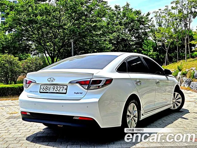 HYUNDAI SONATA HYBRID 2017 — 169 918 км, белый, Корея — под ключ — фото 2