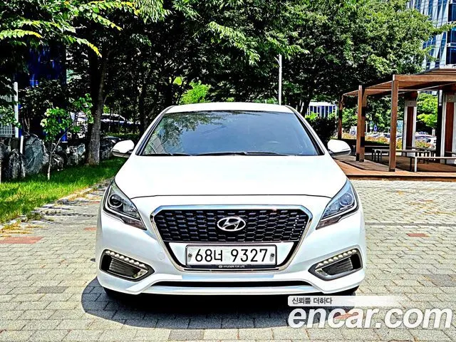 HYUNDAI SONATA HYBRID 2017 — 169 918 км, белый, Корея — под ключ — фото 3