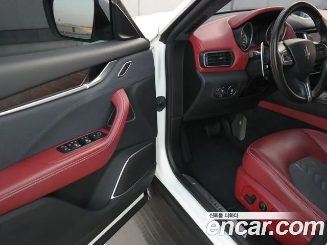 MASERATI LEVANTE 2018 — 57 237 км, белый-перламутр, Корея — под ключ — фото 10