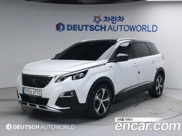PEUGEOT 5008 2021
