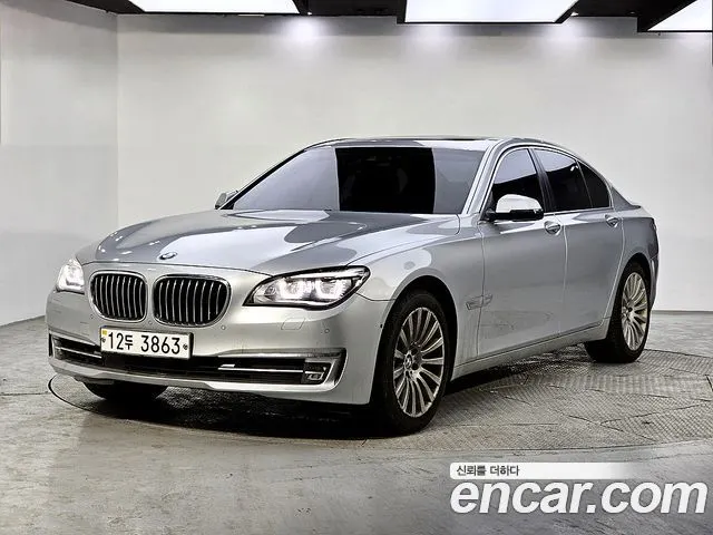 BMW 7 SERIES 2013 — 188 412 км, серебристый, Корея — под ключ — фото 12