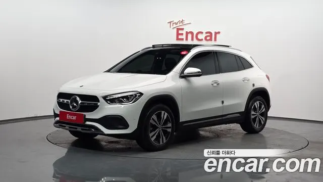 MERCEDES-BENZ GLA-CLASS H247 2021