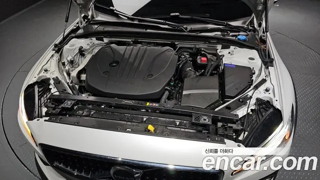 VOLVO V60 CROSS COUNTRY 2024 — 19 034 км, белый, Корея — под ключ — фото 6