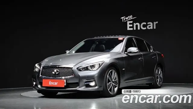 INFINITI Q50 2015